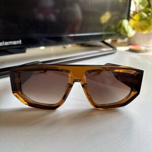 Dezi sunglasses in style Back Truck